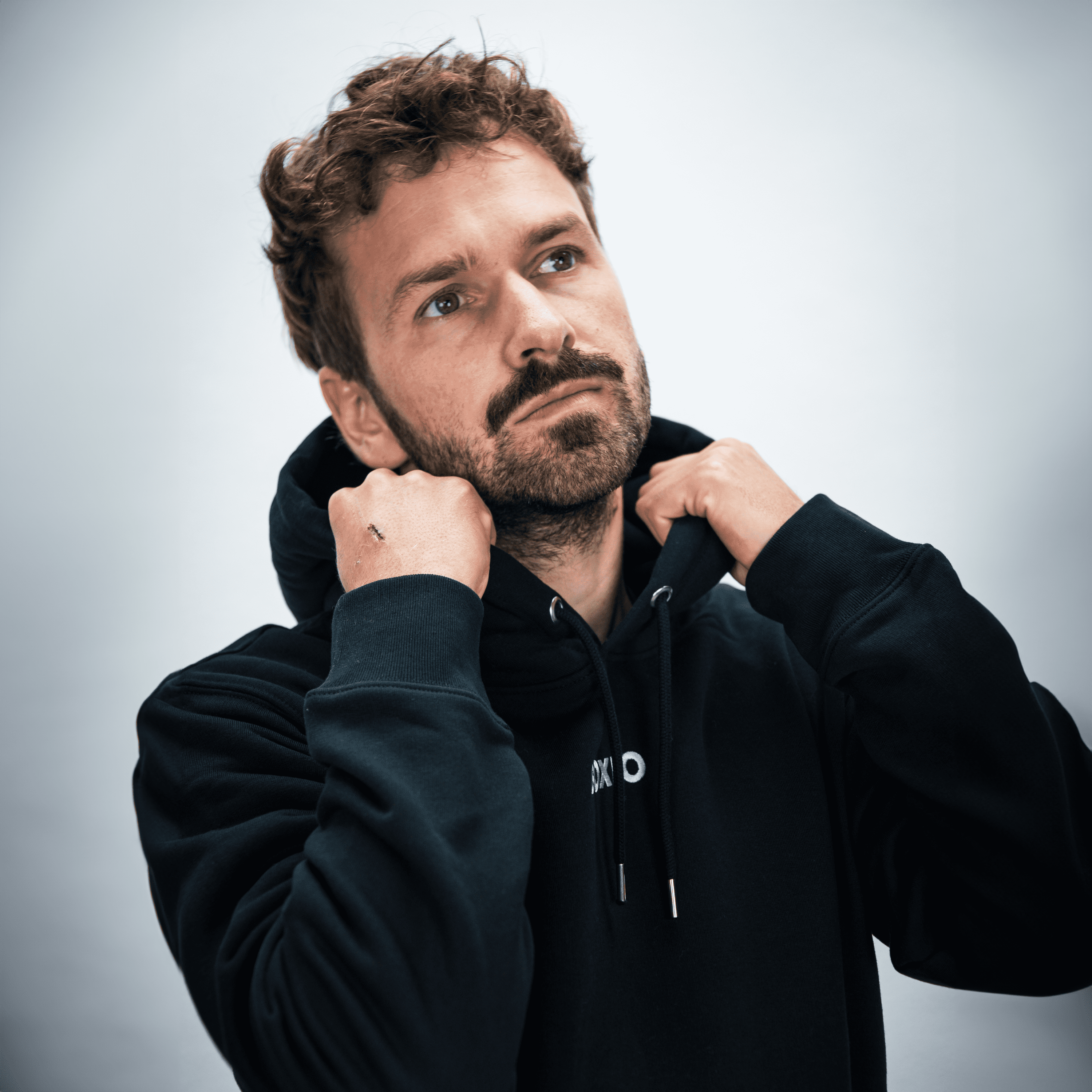 HOODIE BLACK