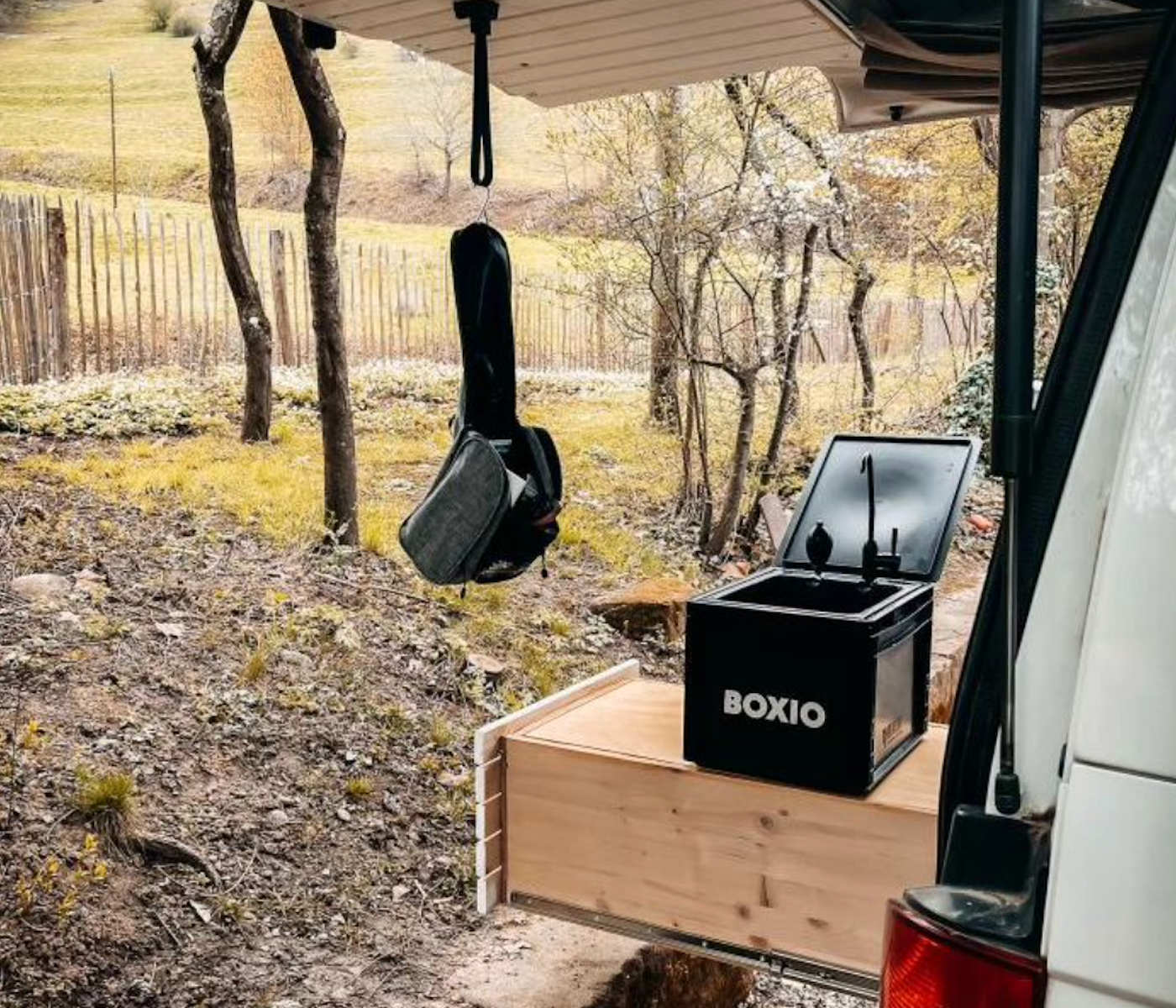 BOXIO Lavabo mobile avec pompe à main pour van, camping, jardin